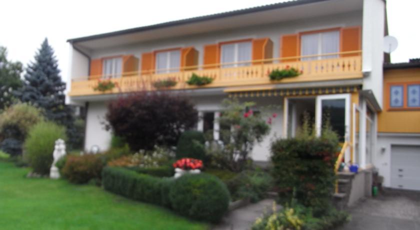 Fruehstueckspension Haus Golker Seeboden Room photo